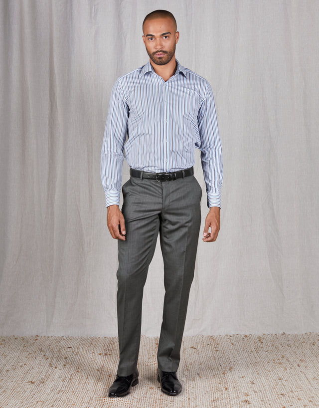 Don is 190cm (6'2") wearing size 88
